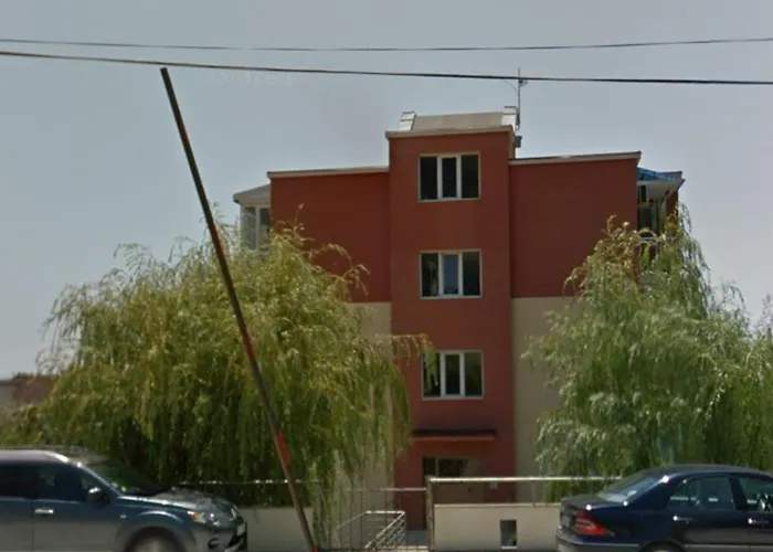 Briz Apartment; 2 Bdr; 6 Guests; Private Parking 아파트