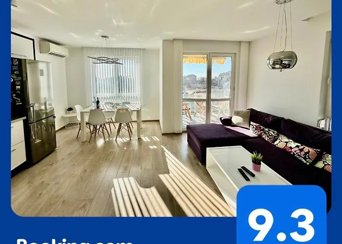 Briz Apartment; 2 Bdr; 6 Guests; Private Parking 바르나